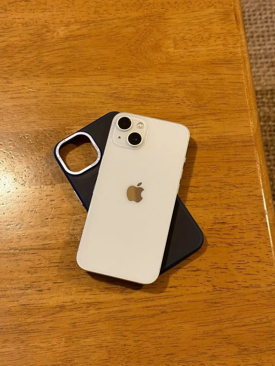 iPhone 13 - 128GB 98% battery Flawless - Image 1