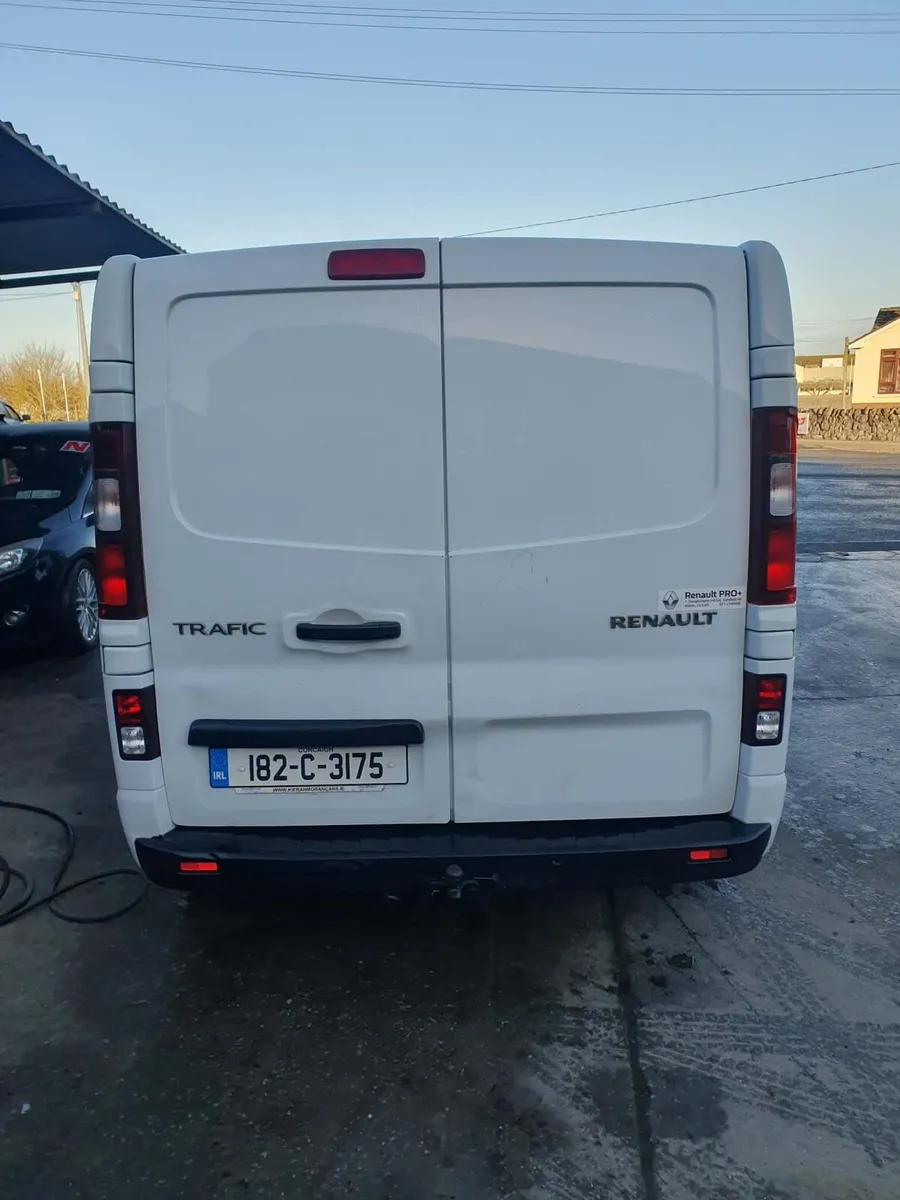Renault traffic - Image 2