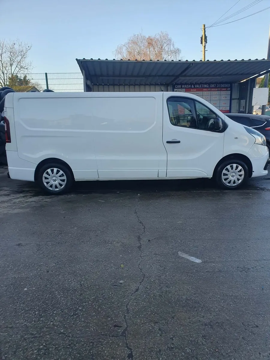 Renault traffic - Image 4