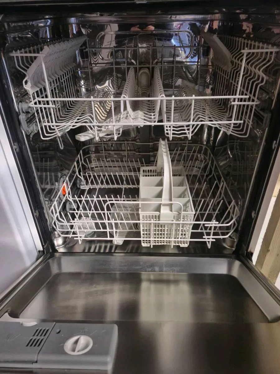 Zanussi Freestanding Dishwasher - Image 4