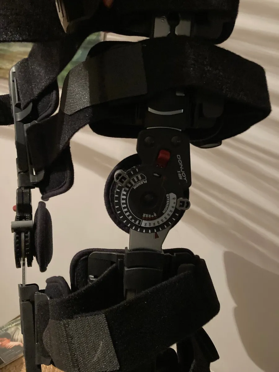 Donjoy X-Rom Hinged Brace for Left Knee - Image 2