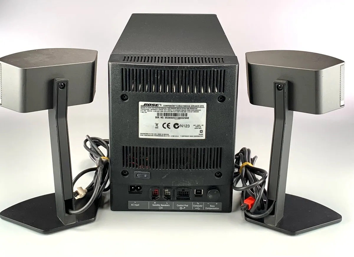 Bose Companion 5 Multimedia Speaker Systemw - Image 3