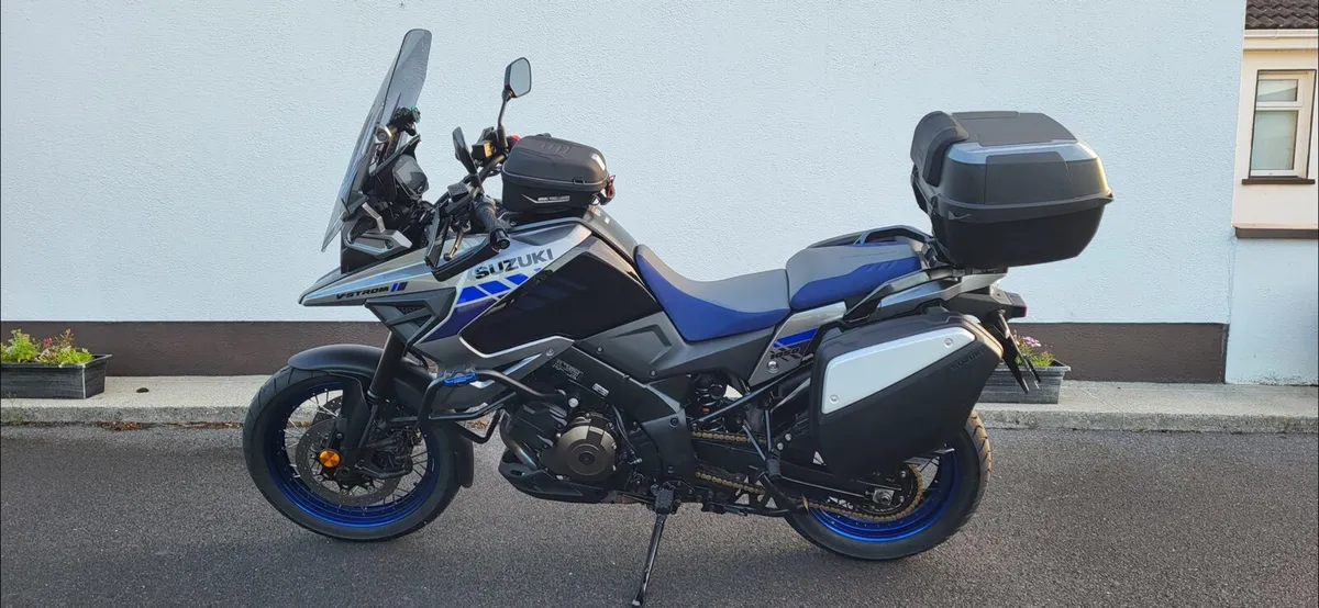Suzuki V-Strom 1050 - Image 3