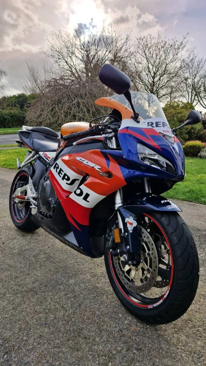 Honda Fireblade Cbr 1000rr - Image 1