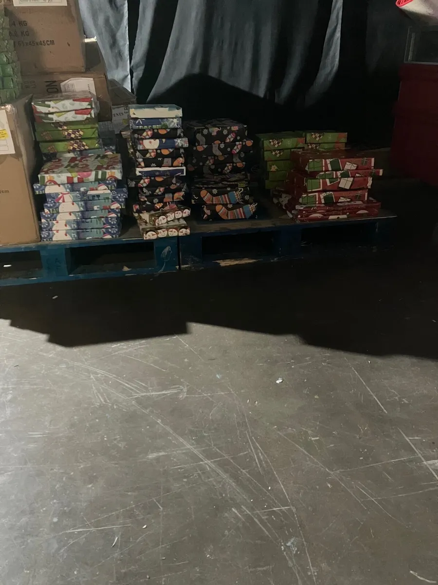 Toys large volume of age grade toys. - Image 1