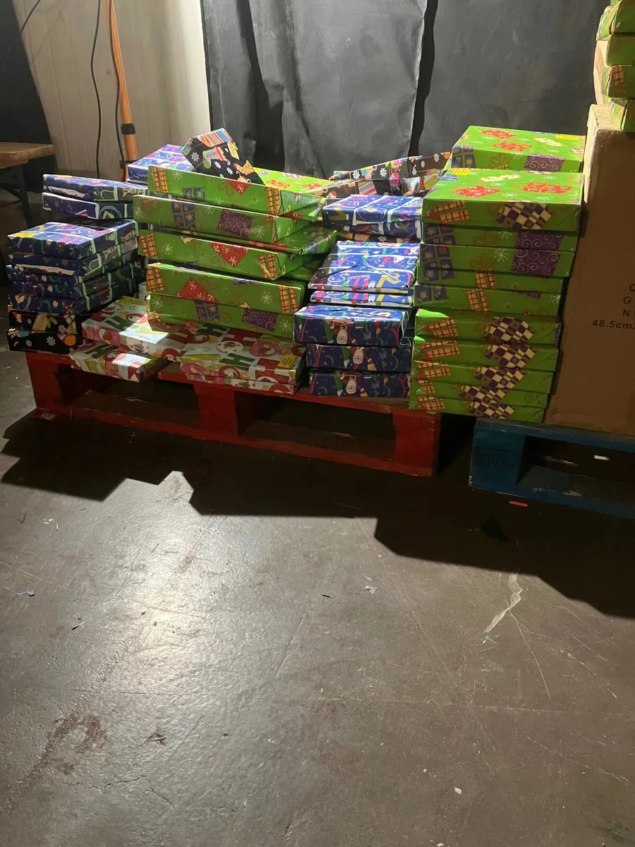 Toys large volume of age grade toys. - Image 2