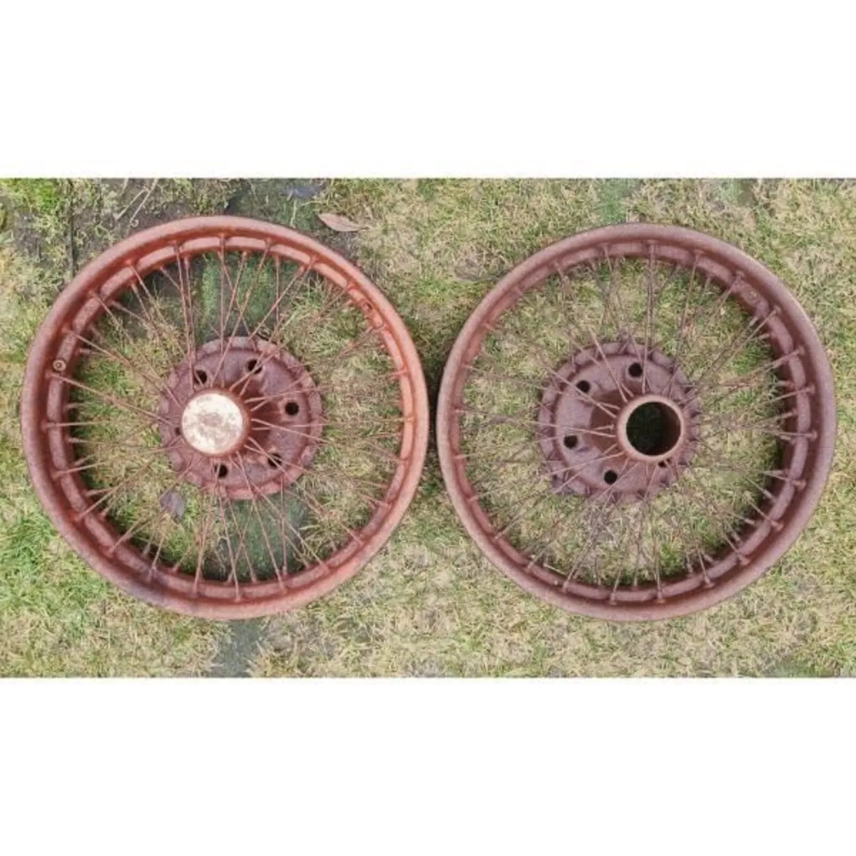 Set of 4 Vintage Wire Wheels KAS977 - Image 2