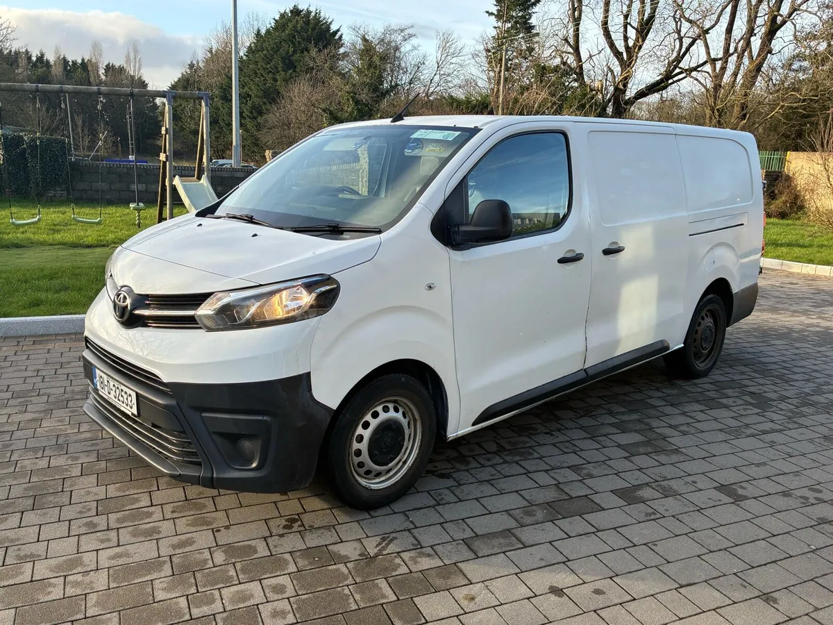 2018 Toyota proace lwb *new doe* - Image 2