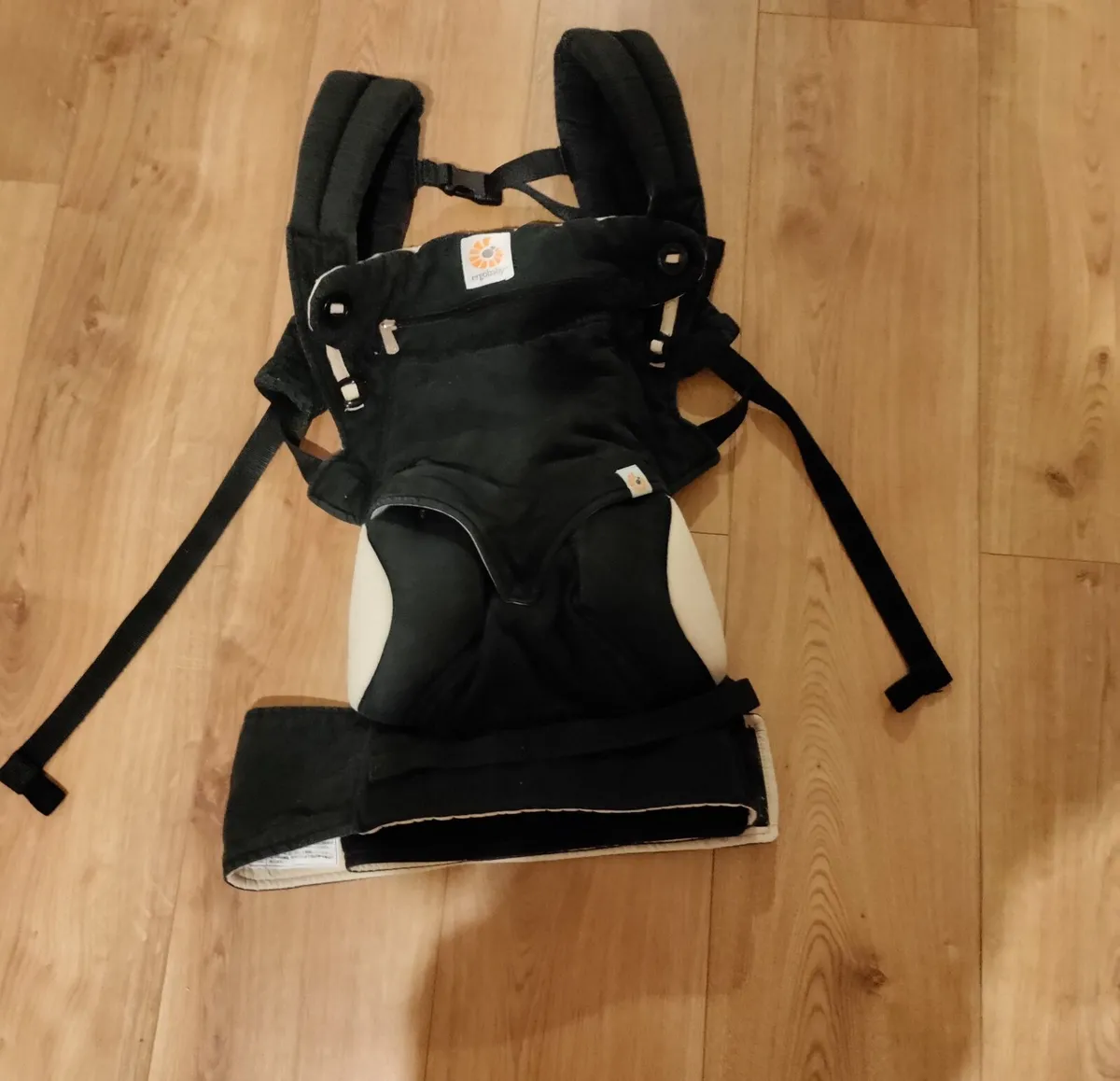 Ergobaby 360 Baby Carrier - Image 2