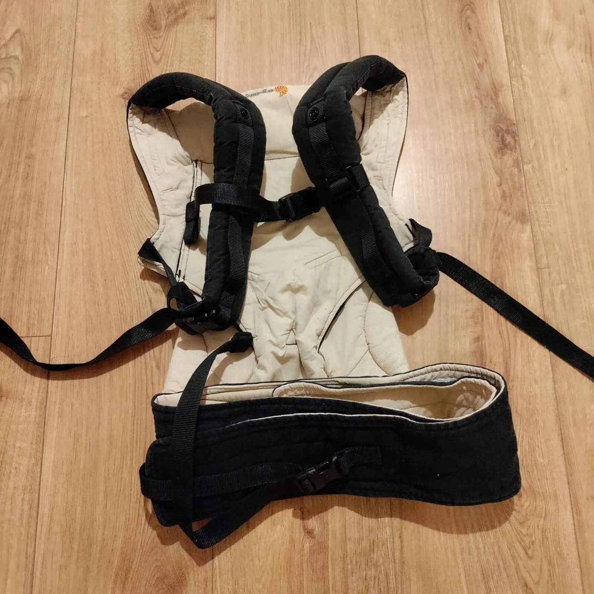 Ergobaby 360 Baby Carrier - Image 4