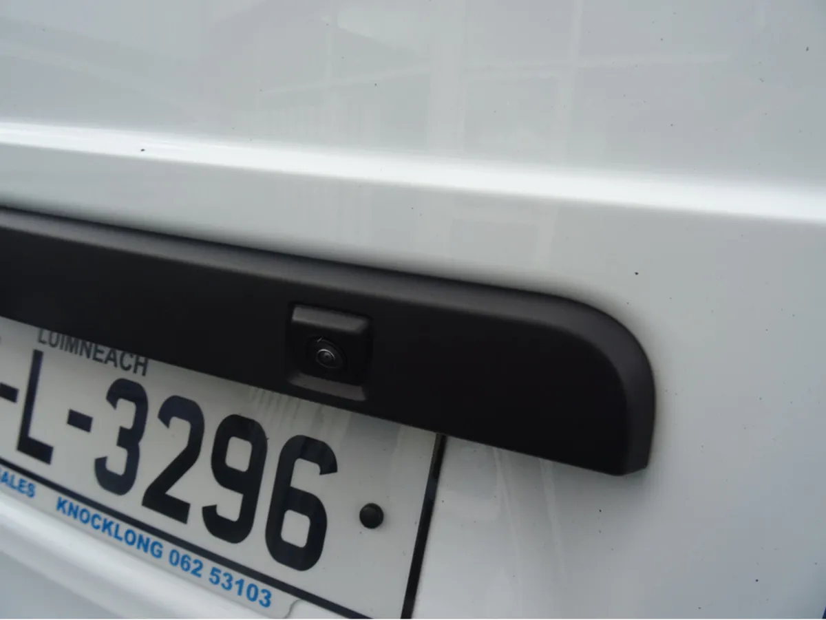 Ford Transit Connect V761 LIMITED EDITION 2.0 - Image 2