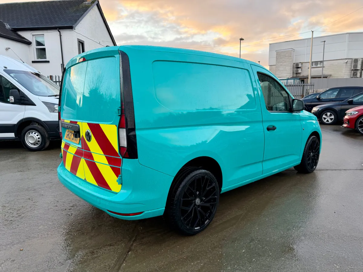 2021 VOLKSWAGEN CADDY 2.0 COMMERCE + - Image 3
