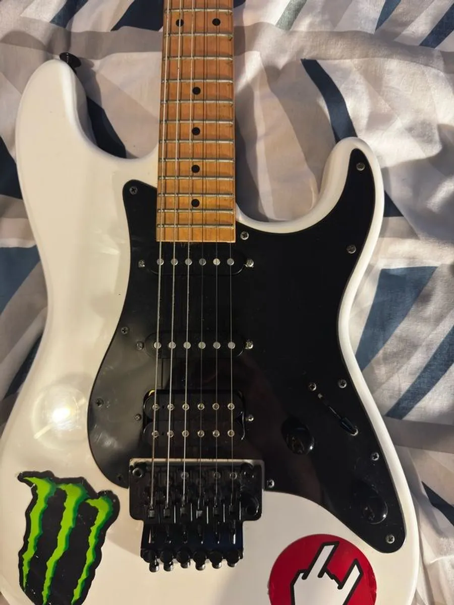 Jackson Adrian Smith Signature Stratocaster - Image 2