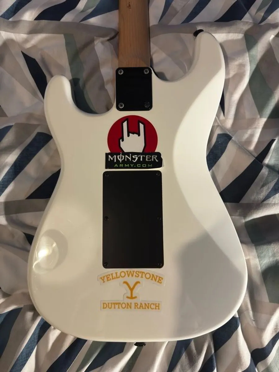 Jackson Adrian Smith Signature Stratocaster - Image 3