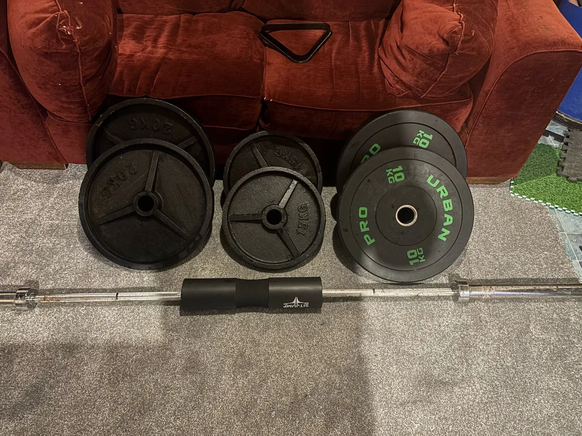 Gym rack with bench with 90kg of weights, pull up - Image 2