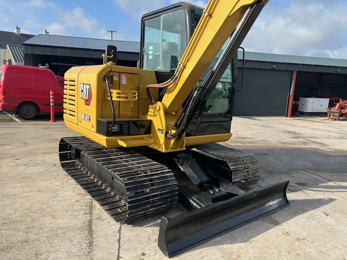 (2018) Caterpillar 305.5E2 On New 600mm Pads - Image 2