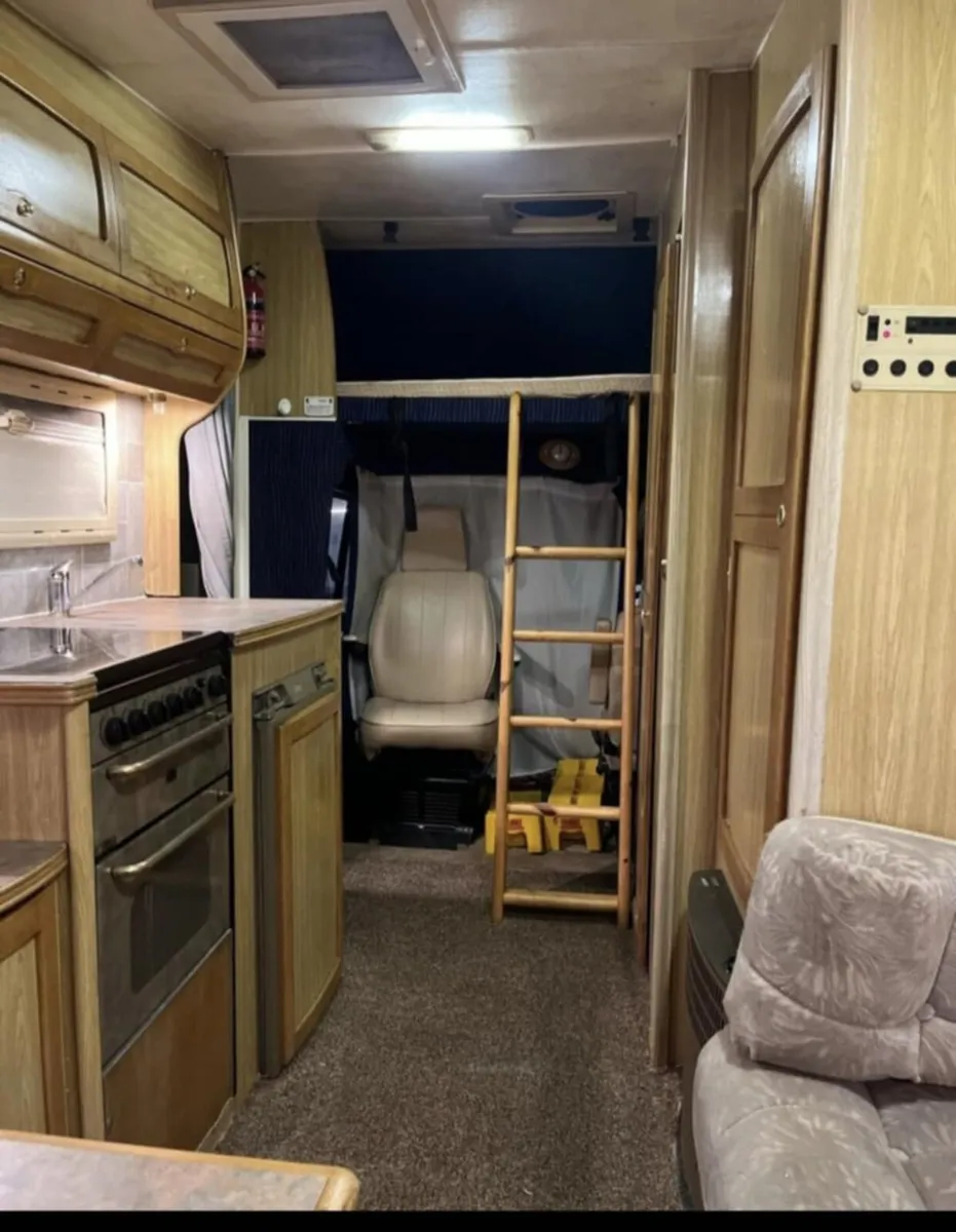 Campervan - Image 4