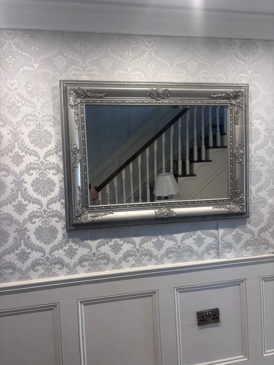 Silver wall mirror - Image 1