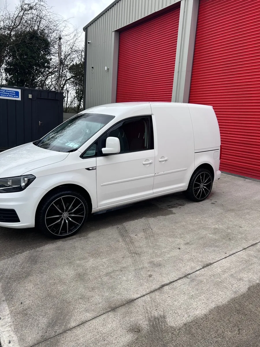 Volkswagen Caddy 2019 - Image 3