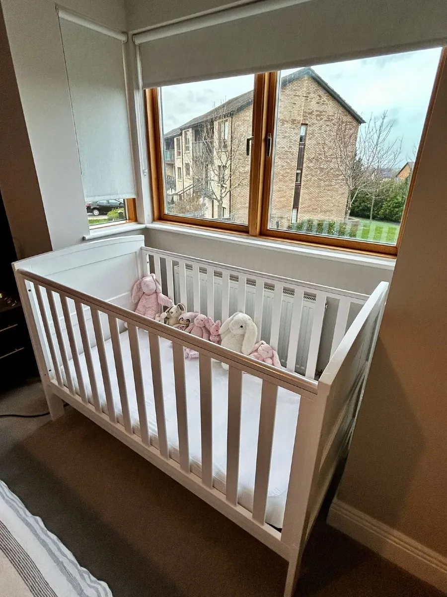 BR Baby White Cotbed with Mattress - Image 1