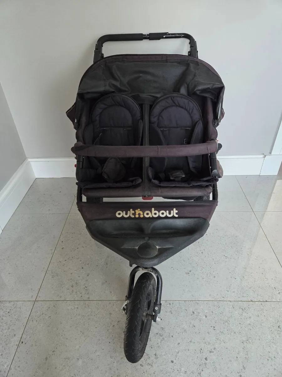 Out n About double buggy - Image 1