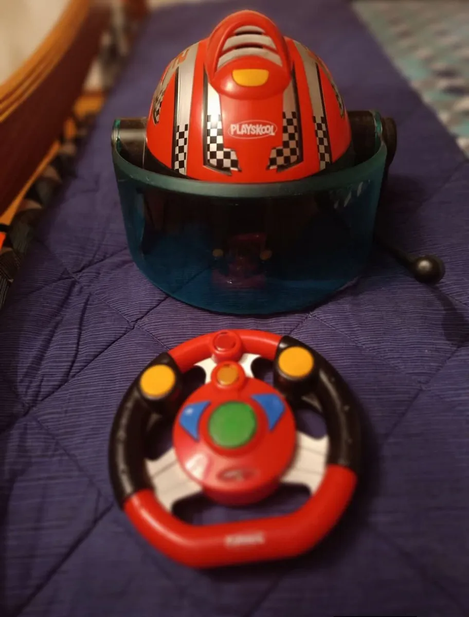 Police and cars helmet - Image 1