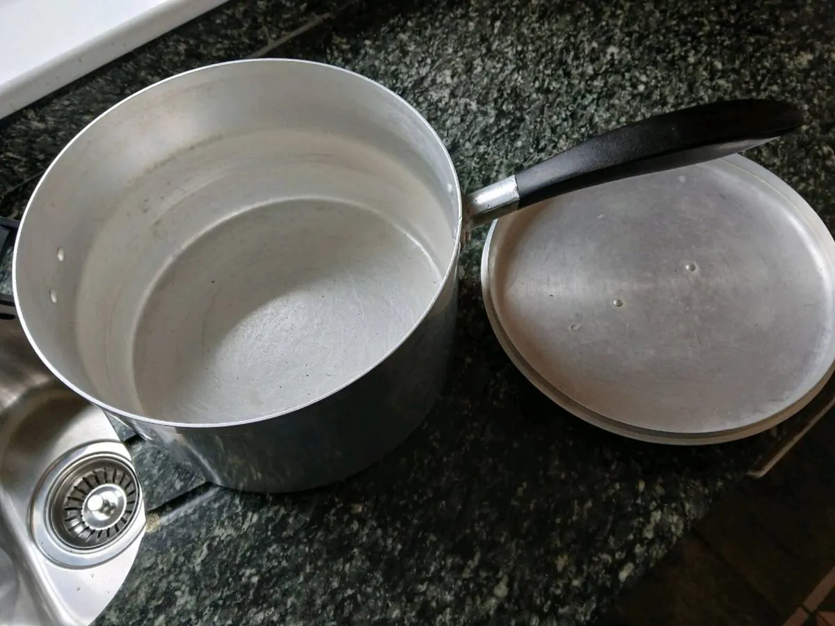 Extra large saucepan - Image 2