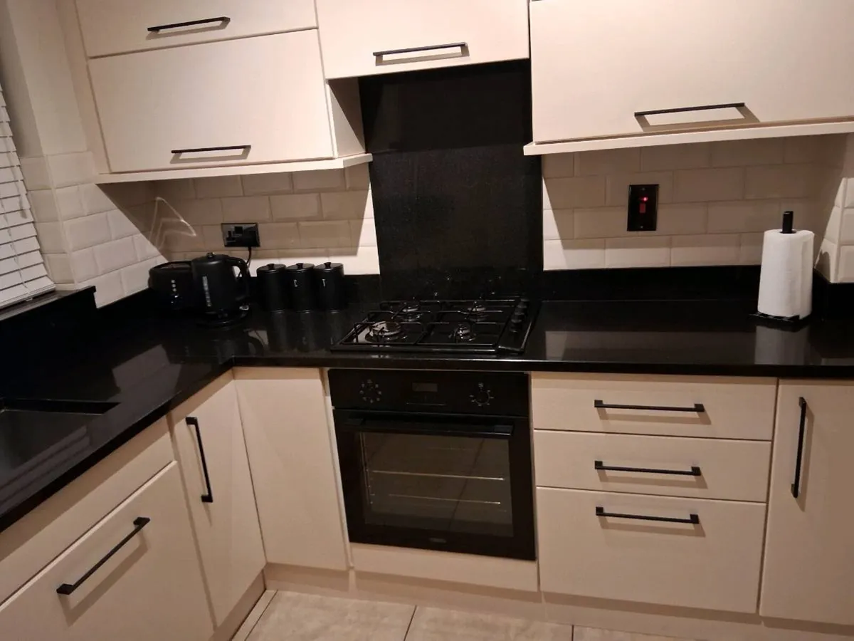 Fitted kitchen - Image 3