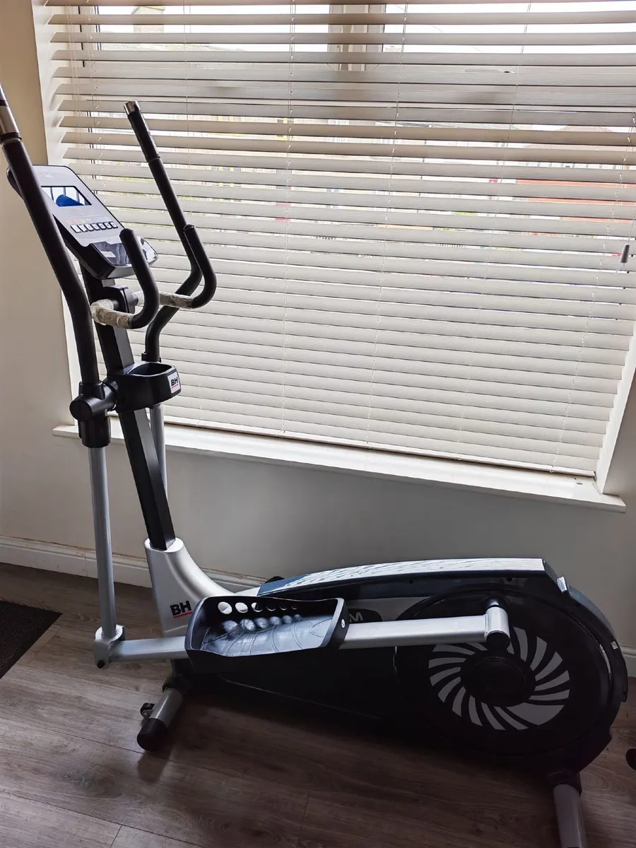 Cross Trainer - Image 2