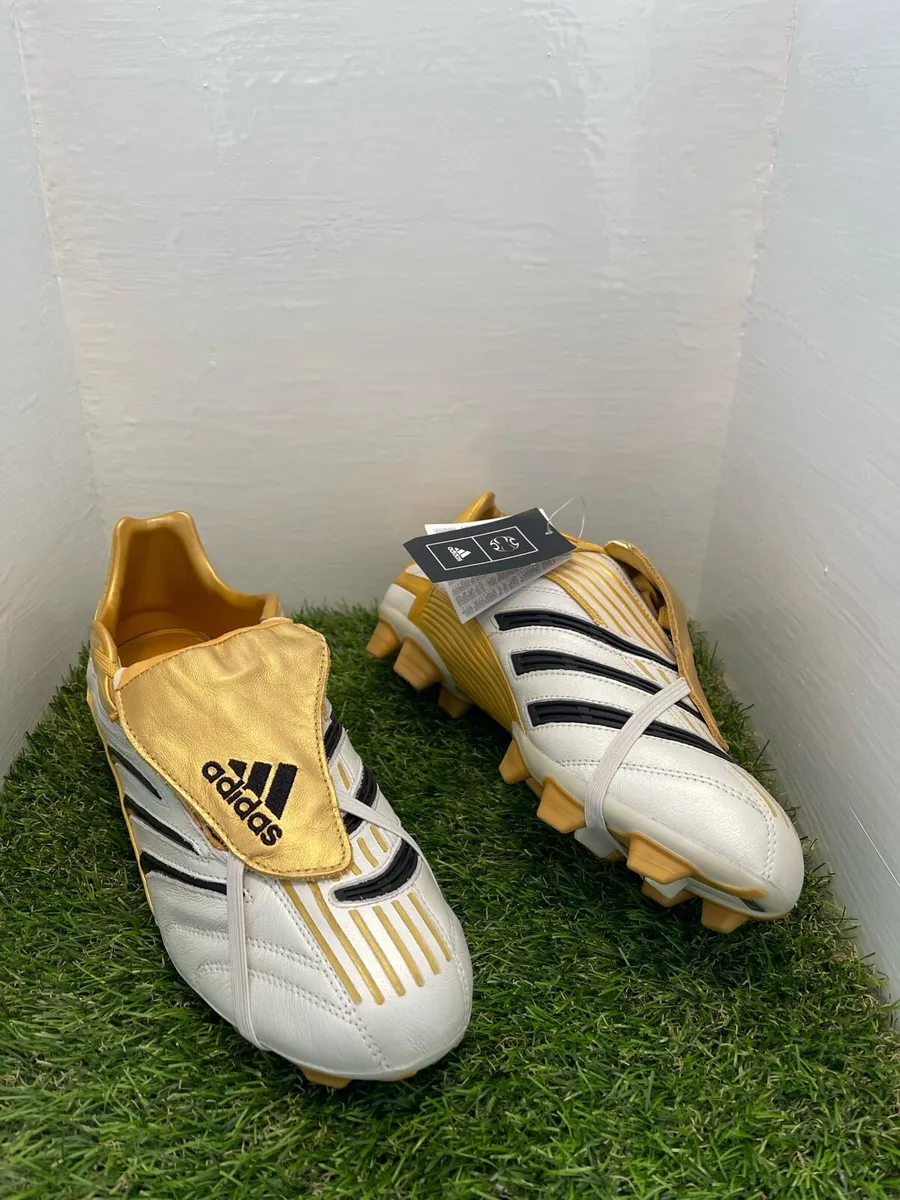 Adidas Predator Absolute FG Football Boots | UK 9 - Image 1