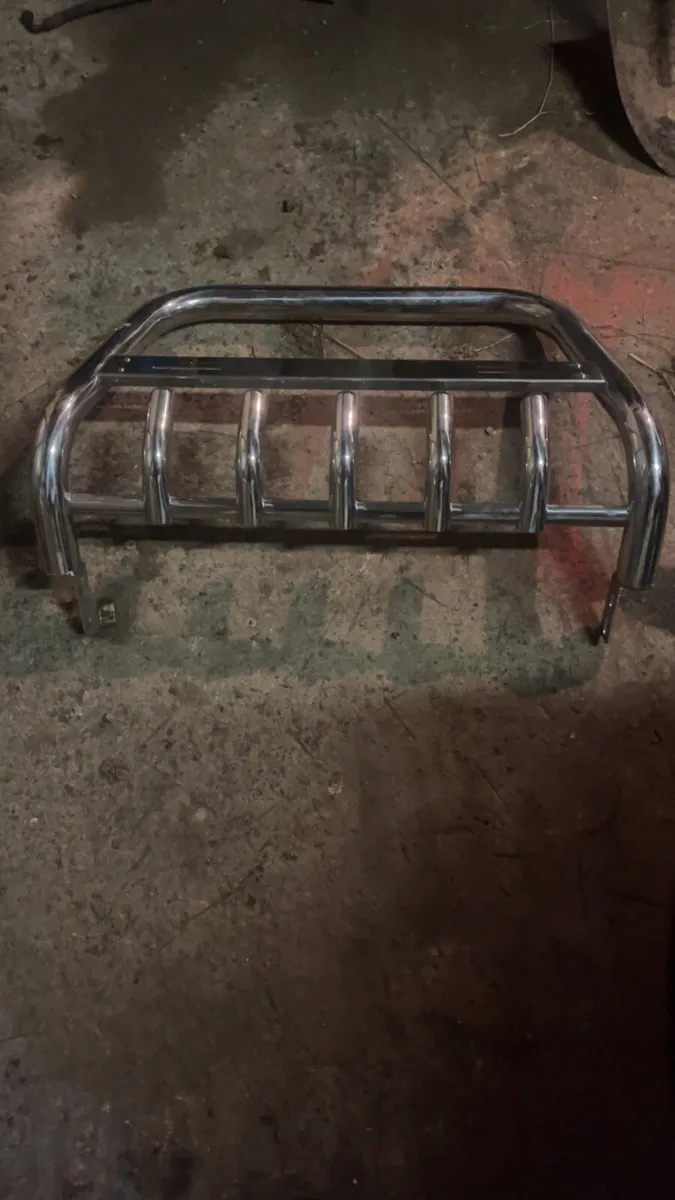 Bull bar Toyota hilux - Image 2