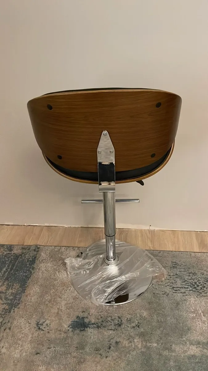 Bar Stool - Image 3