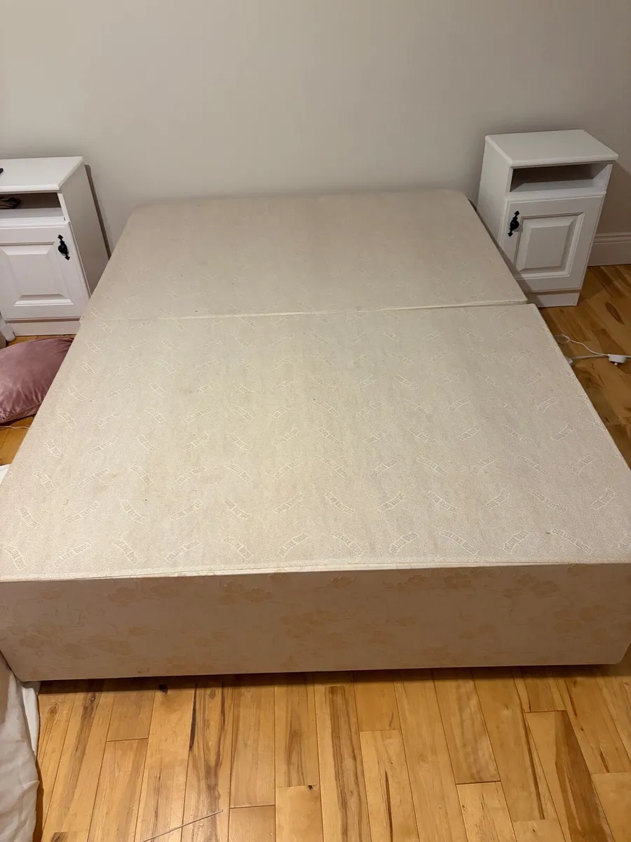 4 foot 6 Bed and mattress - Image 1