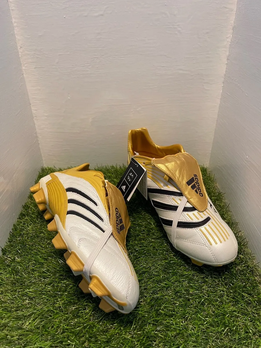 Adidas Predator Absolute UK Football Boots | 9.5 - Image 2