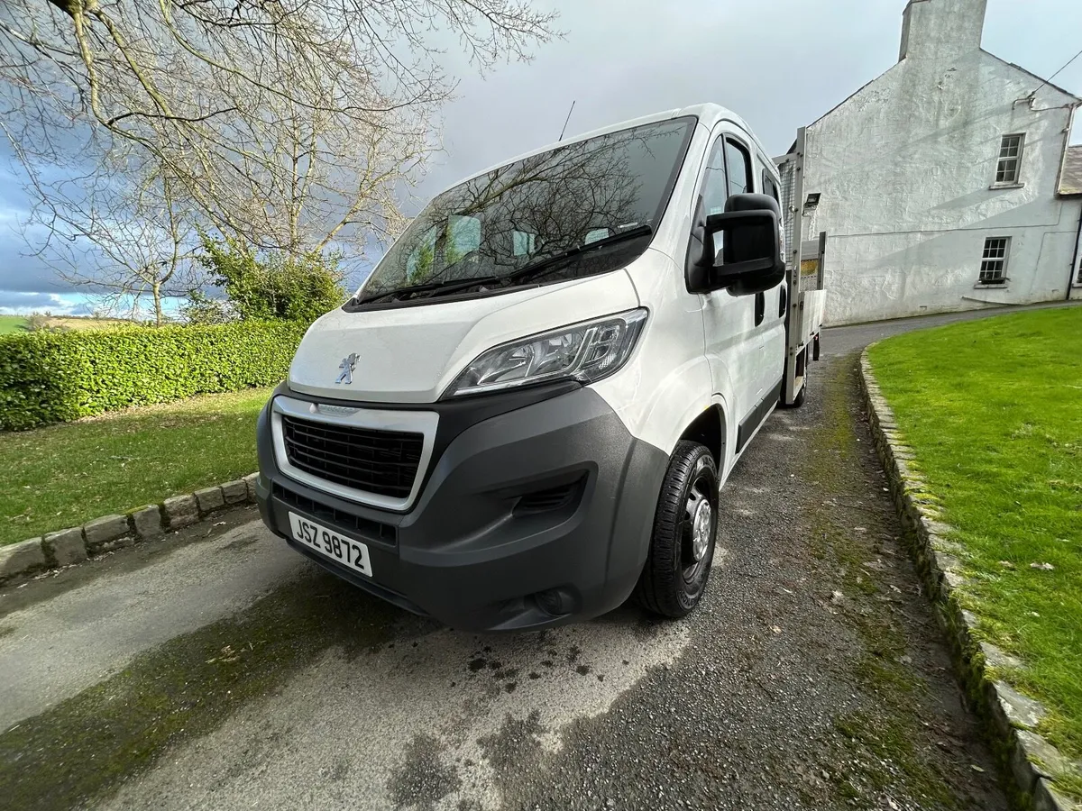 2017 Peugeot Boxer 2.2  335 L3 Dropside crew van - Image 3