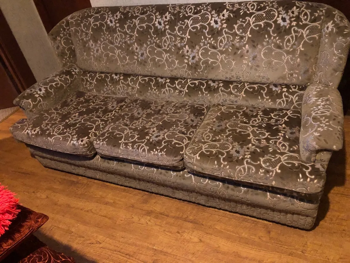 Sofas and armchairs - Image 4