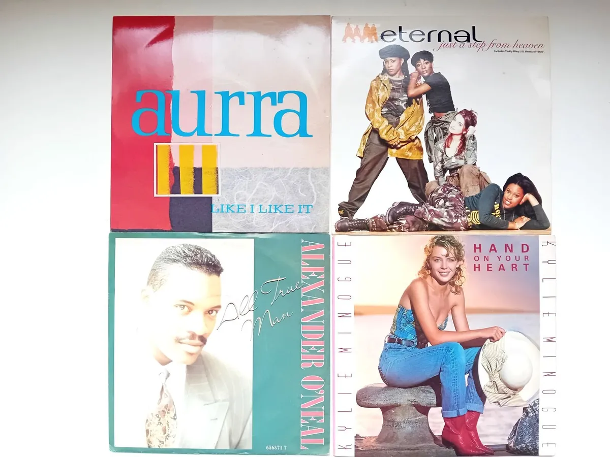 12  CLASSIC  7,, SINGLES - Image 1