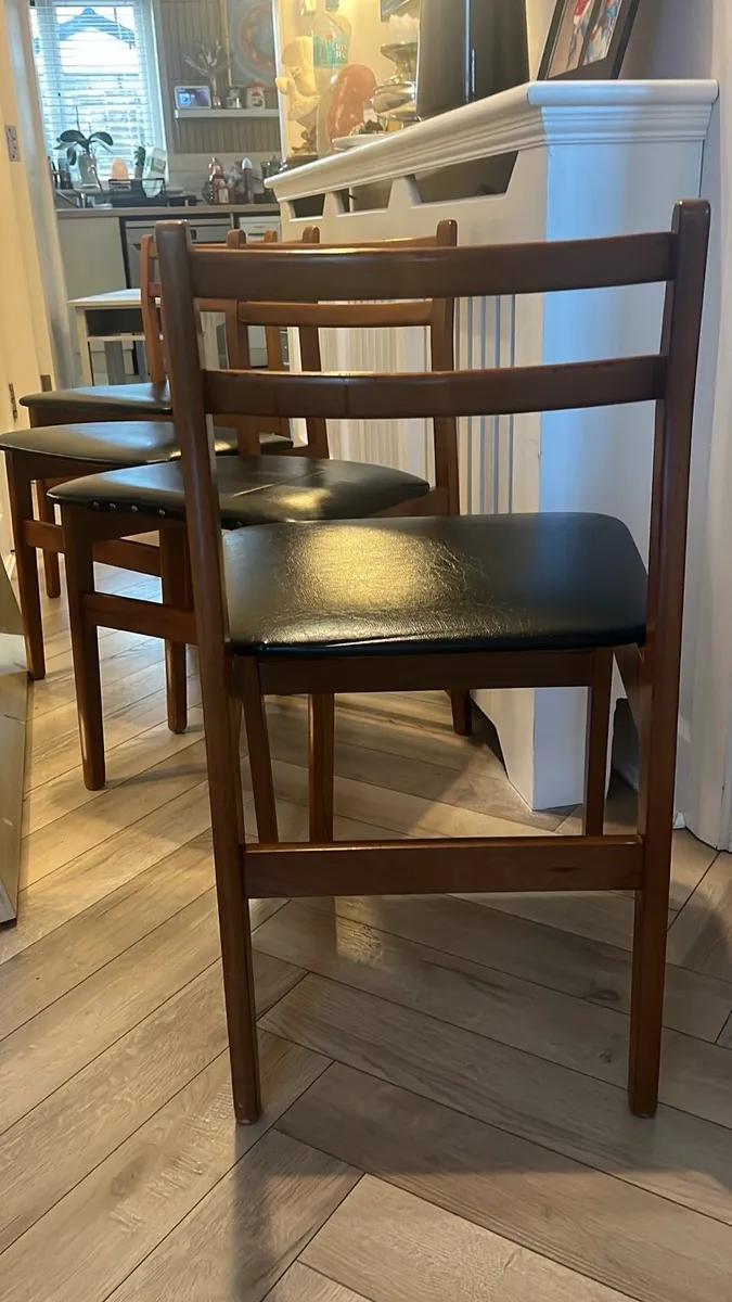 Set of 4  dinning chairs-Mid-cuentury - 195€ for 4 - Image 4