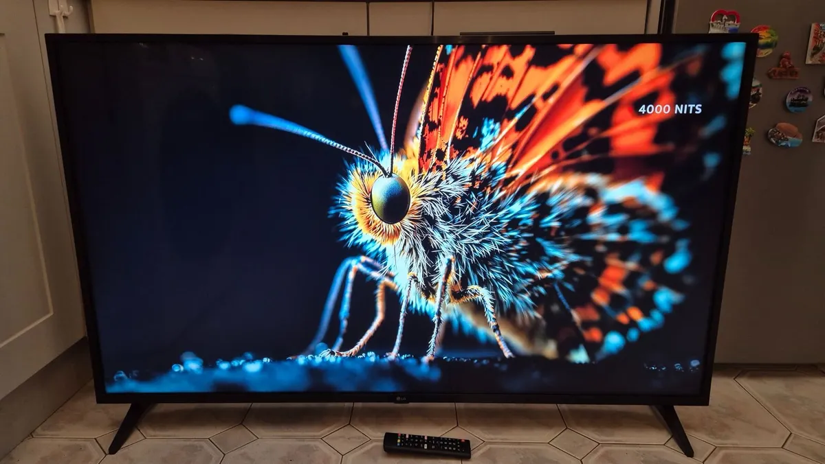 LG 55" UHD 4K Smart TV - Image 4