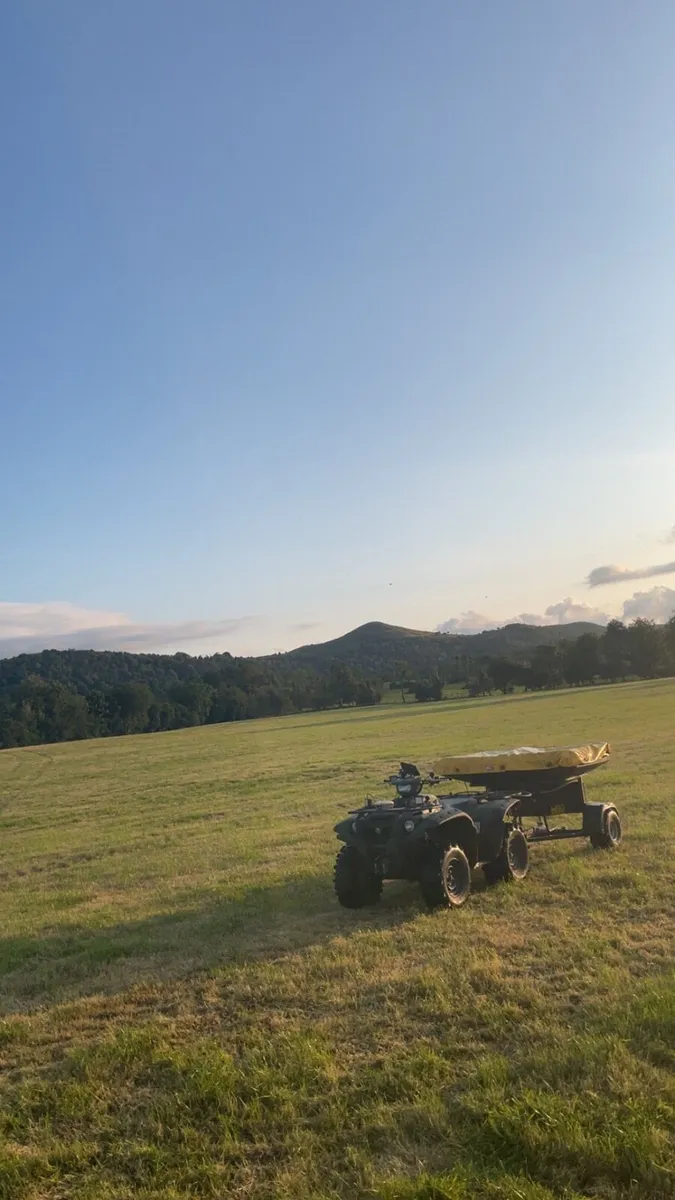 Fertilizer spreading - Image 1