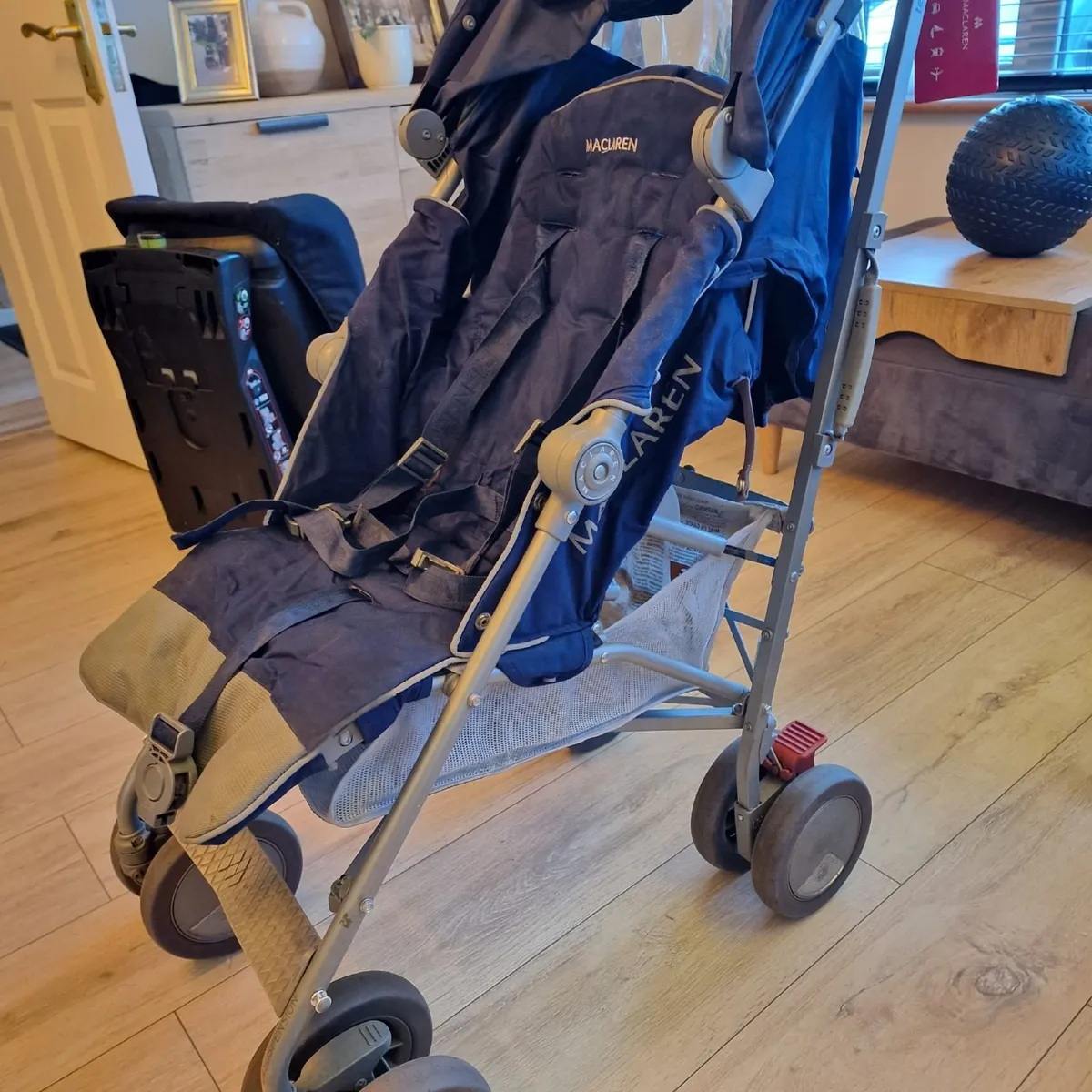 Maclaren Techno XT stroller in Medieval Blue/Silve - Image 4