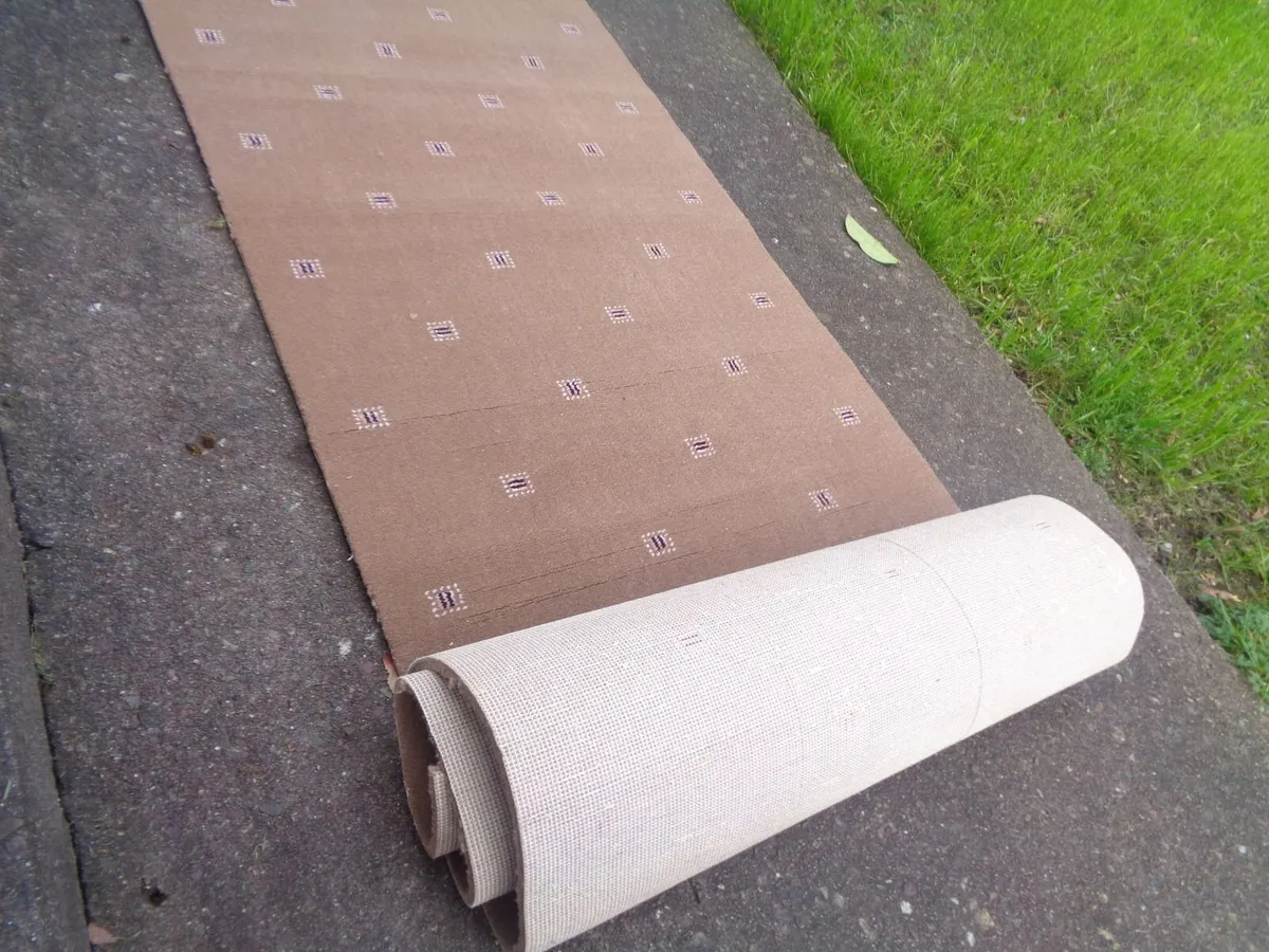 Wool Carpet for Sale - Image 4