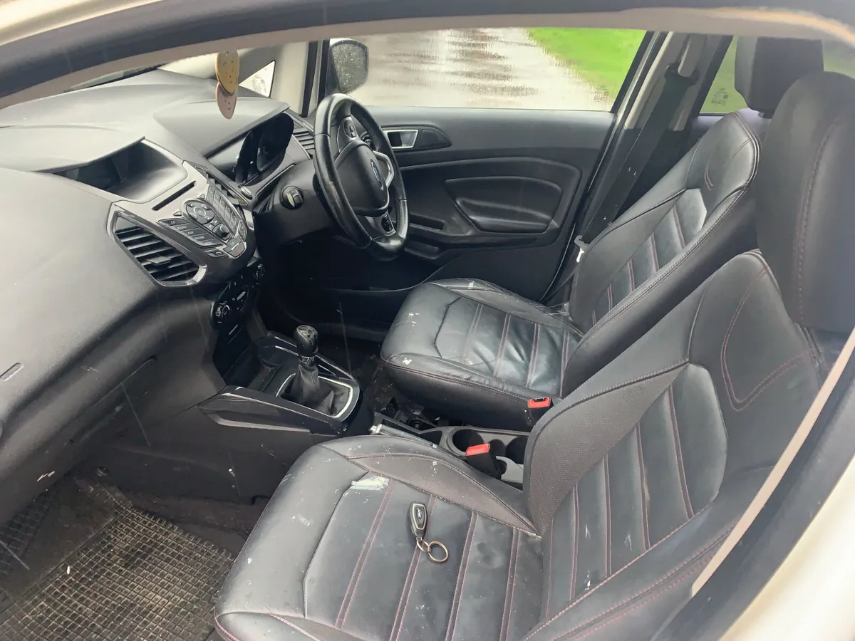 2015 FORD ECOSPORT  NO DAMAGE - Image 4