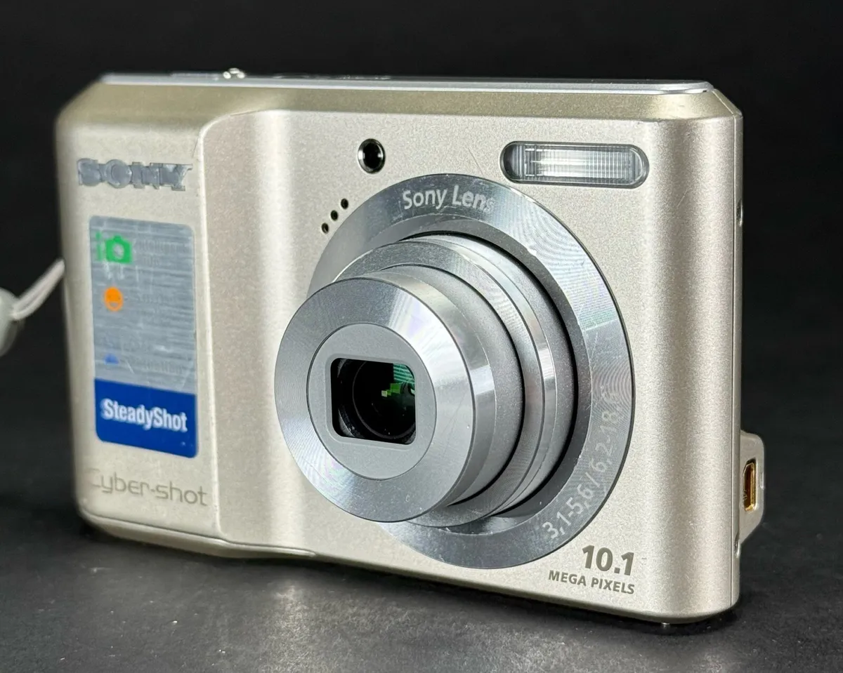 Sony Cyber-shot DSC-S2000 - Image 2