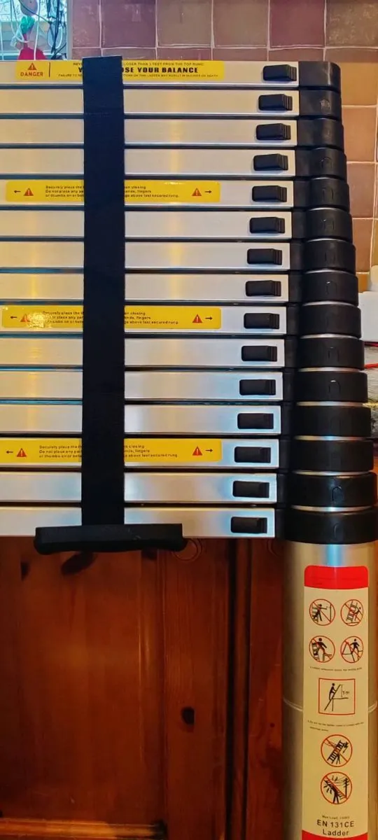 Telescopic Aluminium Ladder , 6,2 M - Image 2