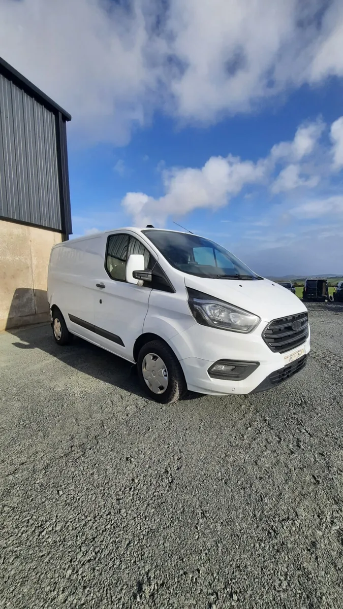2022 Ford Transit Custom For Dismantling - Image 1
