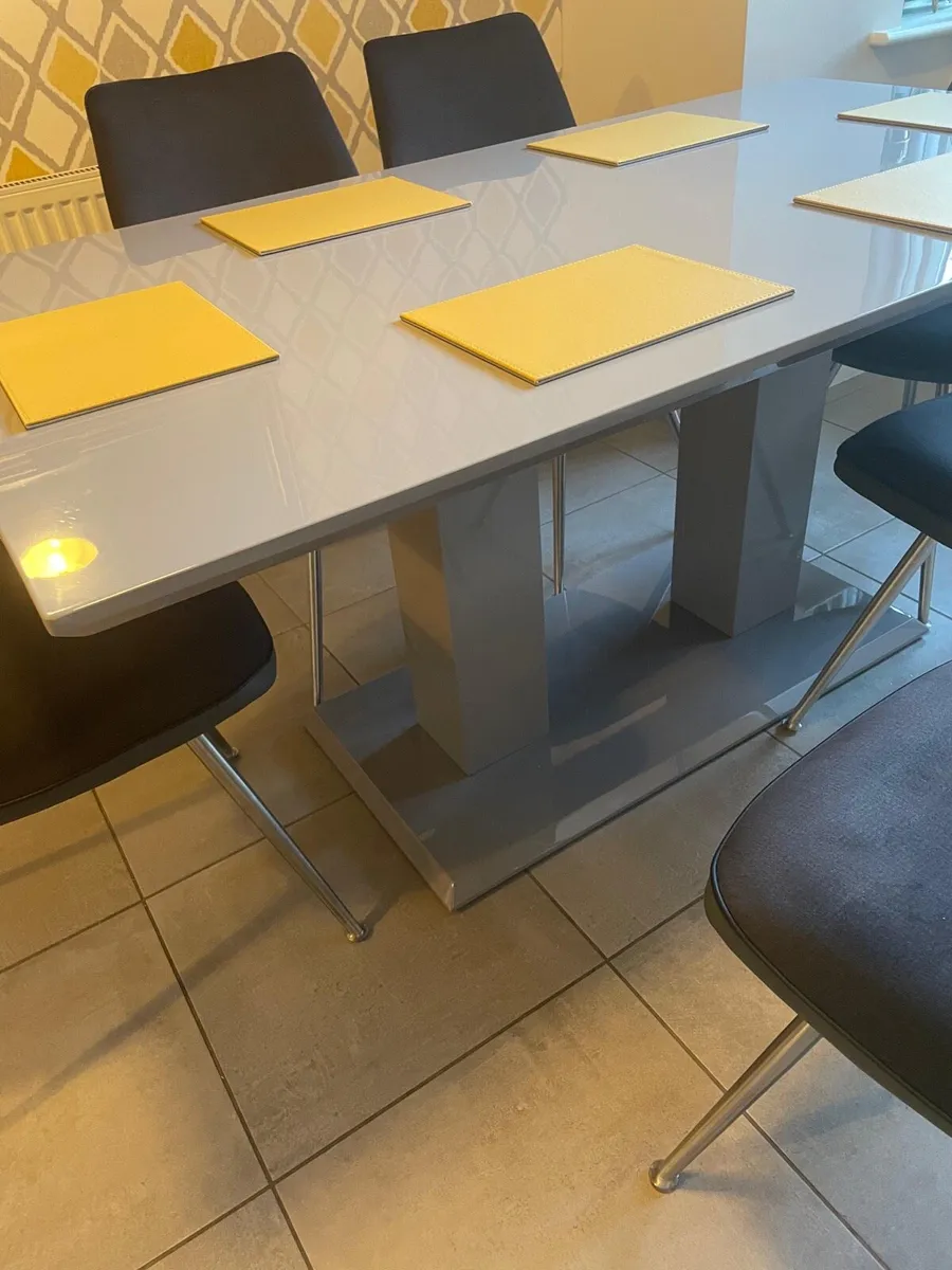 Dining set with 6 chairs - Image 3