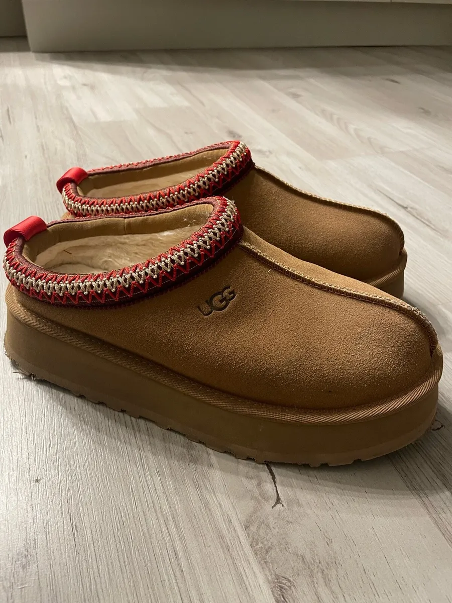 UGG TASMAN PLATFORM SLIPPERS - Image 1