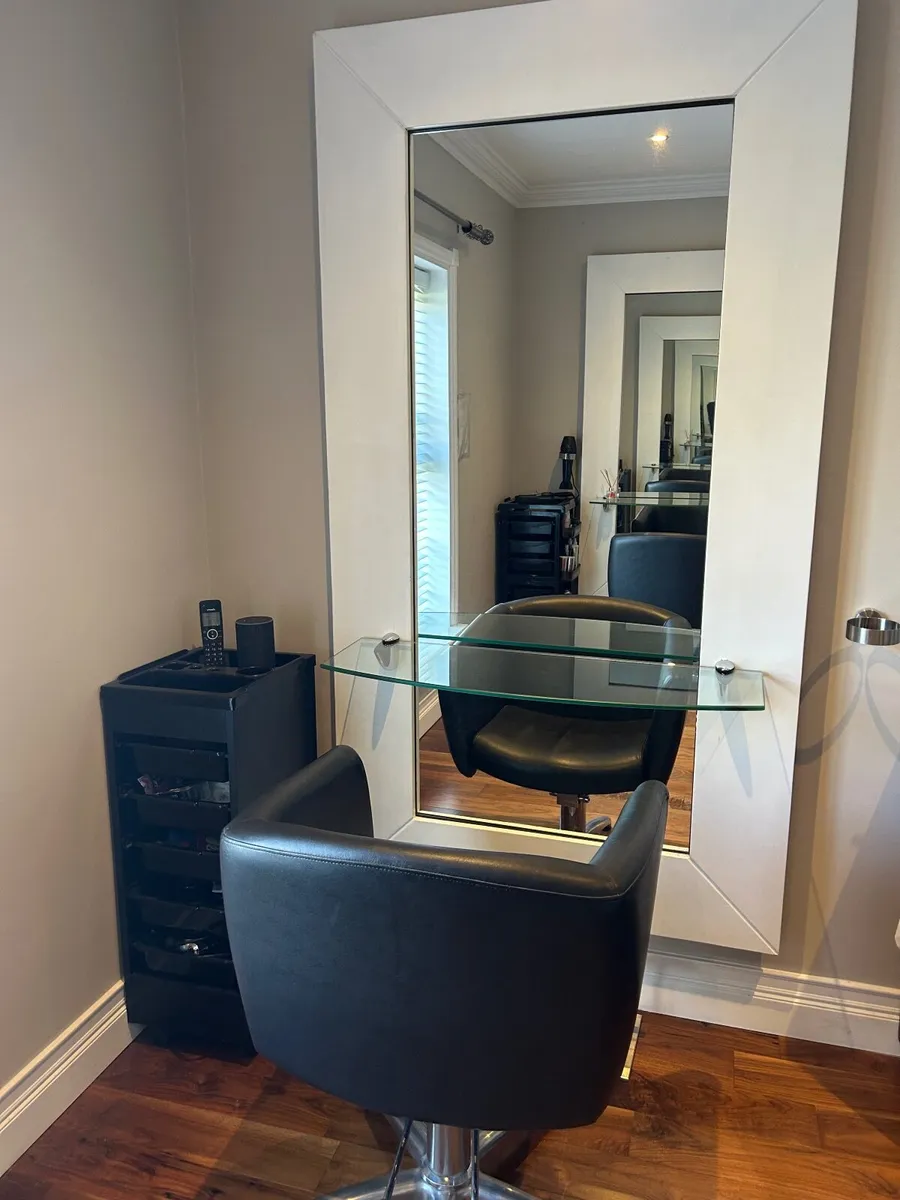 Hair salon stations x4 - Image 2