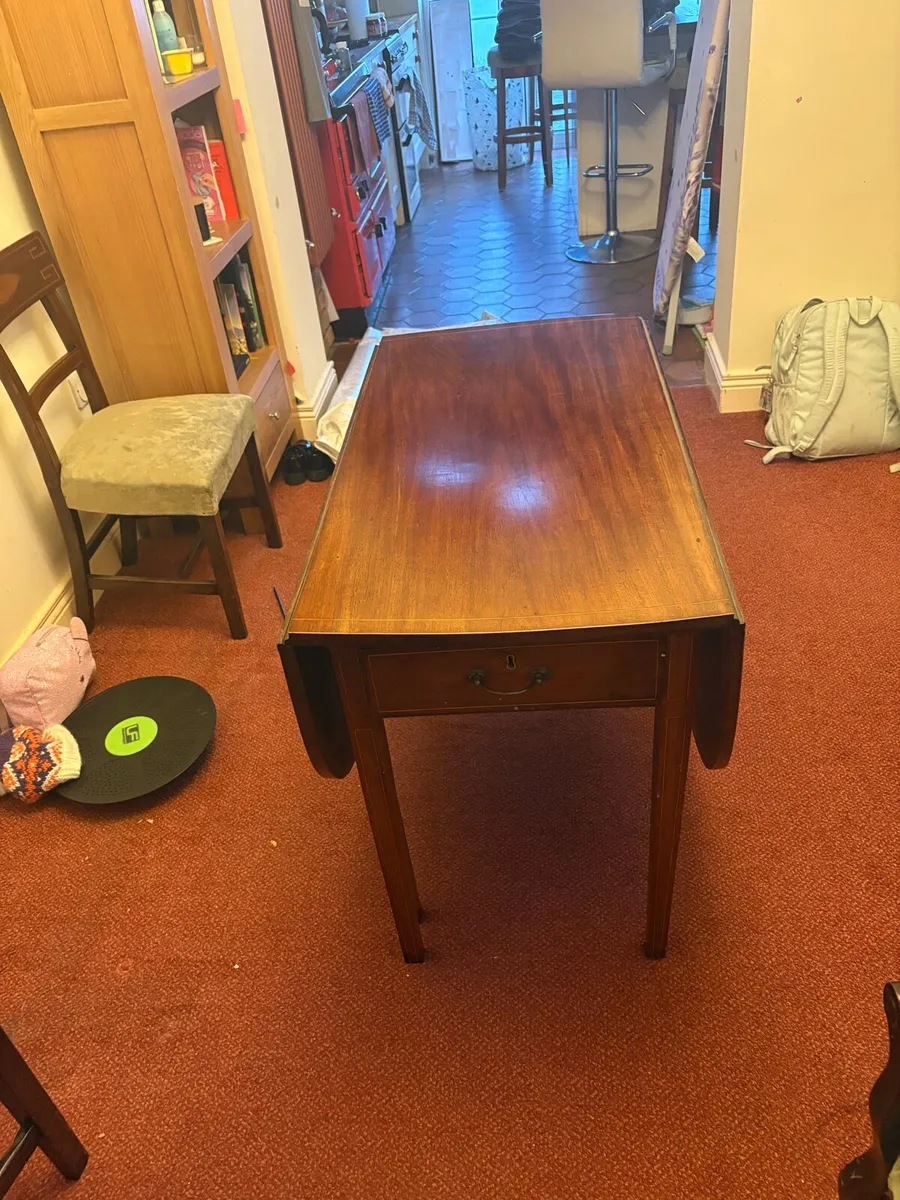 Antique table and chairs - Image 3